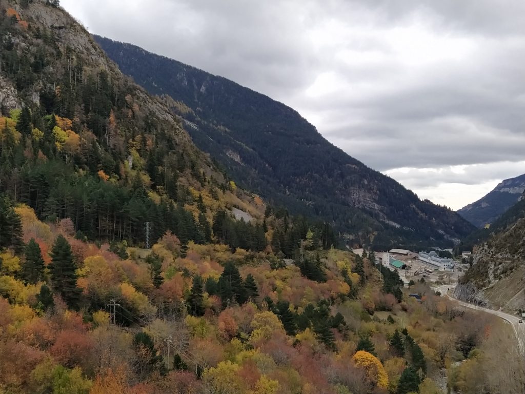 La estación de Canfranc en Otoño